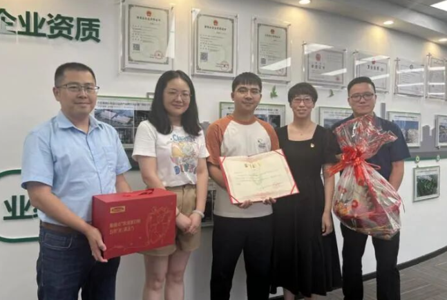点亮希望，让爱延续——广院员工梁梓山成功捐献造血干细胞